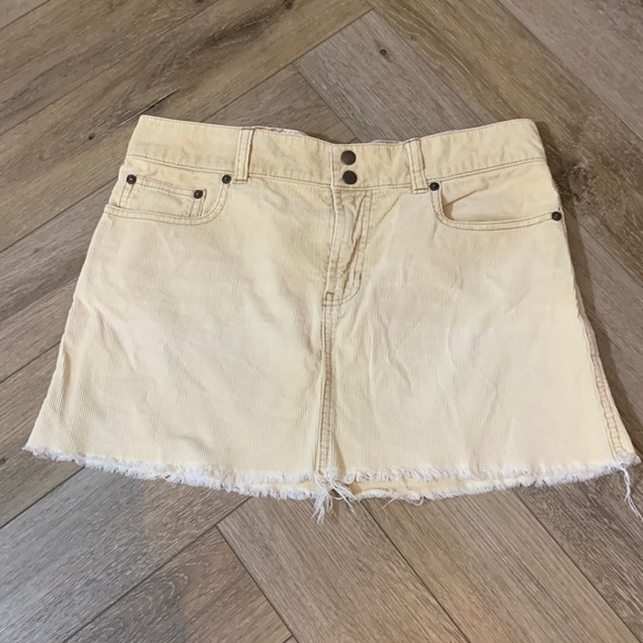 Abercrombie & Fitch Dresses & Skirts - Vintage Abercrombie & Fitch corduroy Skirt
